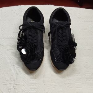 Women's Black Floral Embellished Lace-Up Sneakers